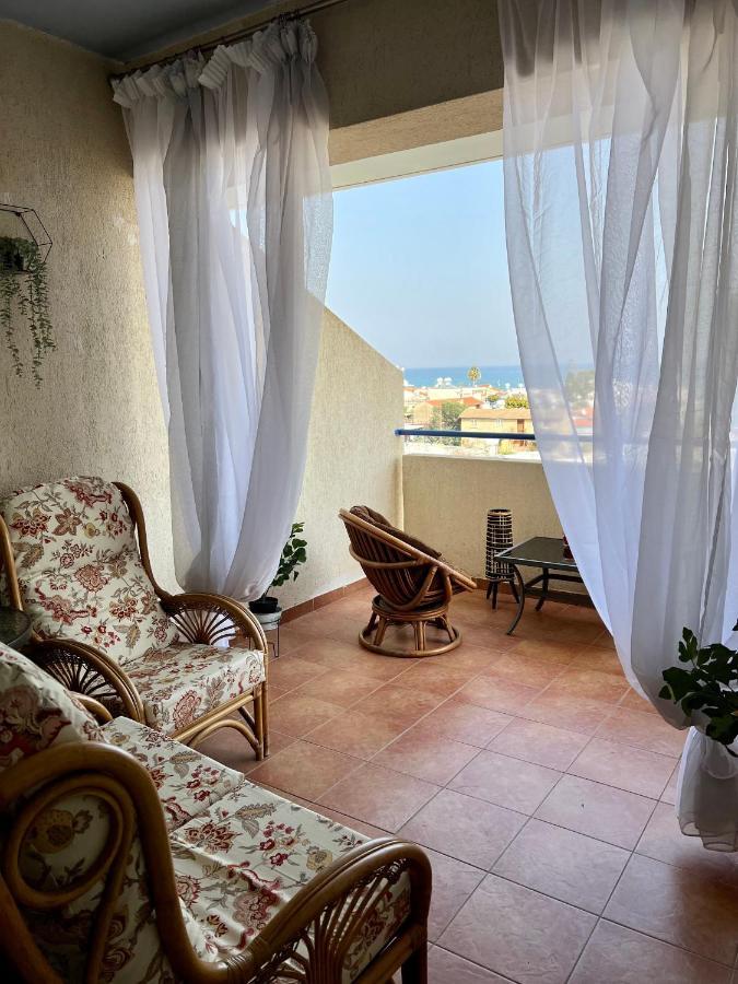 Carisa Holiday Rooms Larnaca Extérieur photo