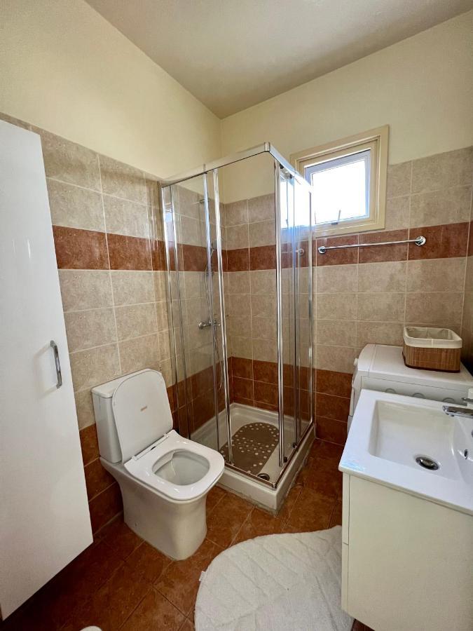 Carisa Holiday Rooms Larnaca Extérieur photo