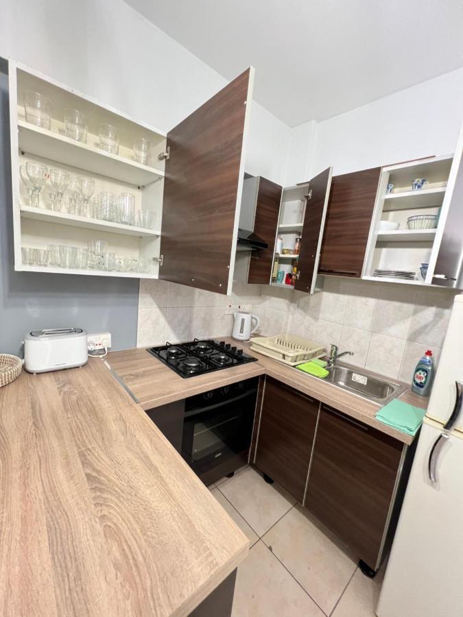 Carisa Holiday Rooms Larnaca Extérieur photo