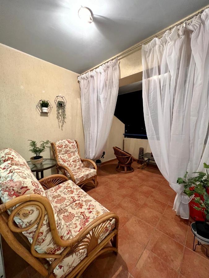 Carisa Holiday Rooms Larnaca Extérieur photo