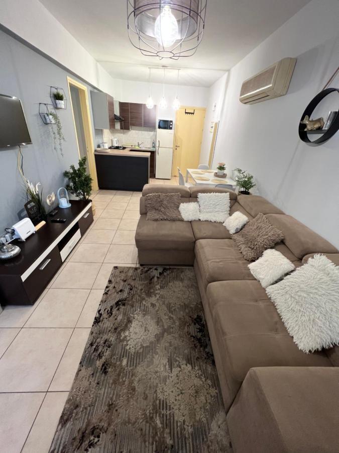 Carisa Holiday Rooms Larnaca Extérieur photo