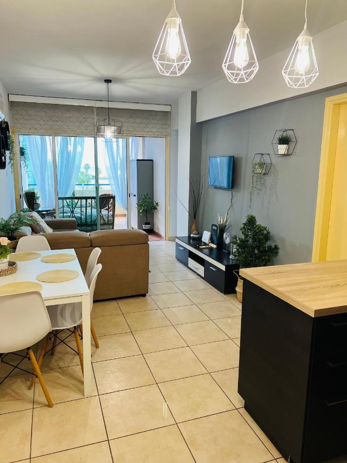 Carisa Holiday Rooms Larnaca Extérieur photo